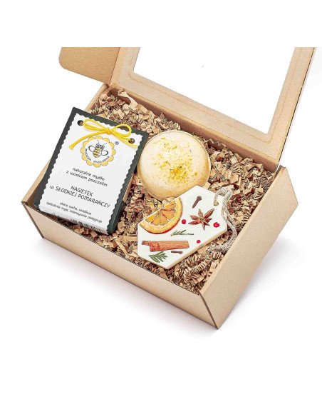 Zestaw Miodowa Mydlarnia &ndash; Mydło Nagietek w Słodkiej Pomarańczy + P&oacute;łkula Pomarańcza + Zawieszka Dekoracyjna